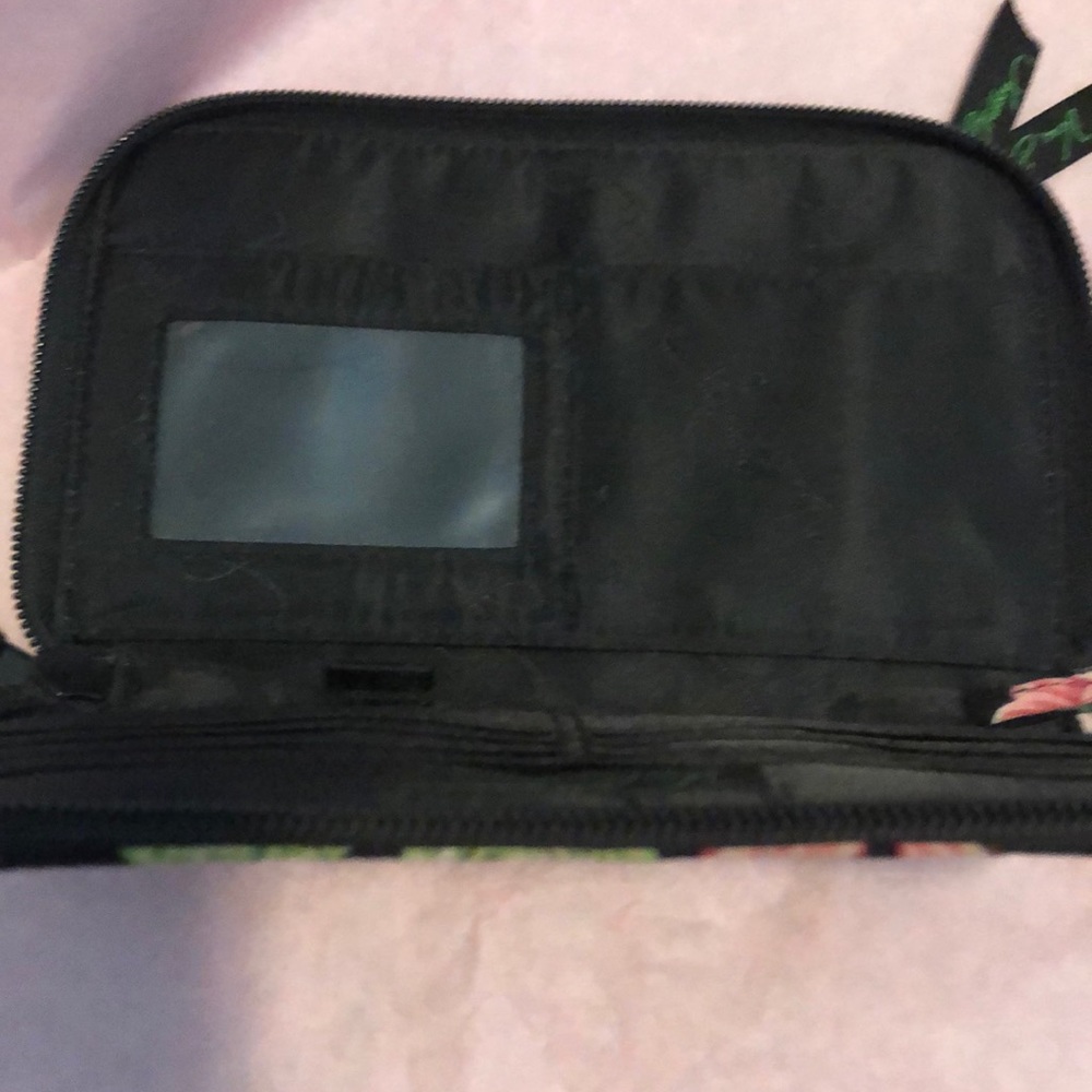 Vera Bradley Wallet/Wristlet - Picture 8 of 8